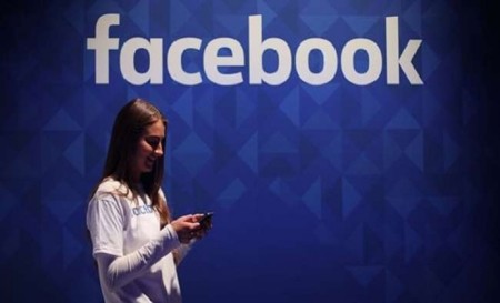 Χωρίς νερό θα ζω, χωρίς το Facebook όχι!